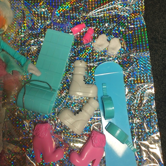 Bratz Snowkissed Chloe 2015 - Picture 3 of 3